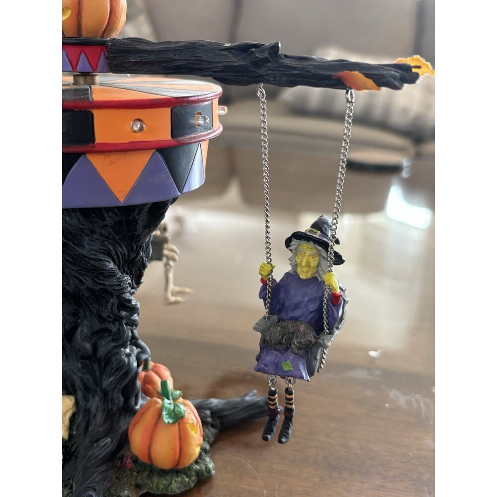 Dept 56 Halloween Village Accessory Swinging Ghoulies 2003 In Box Animated - Picture 5 of 8